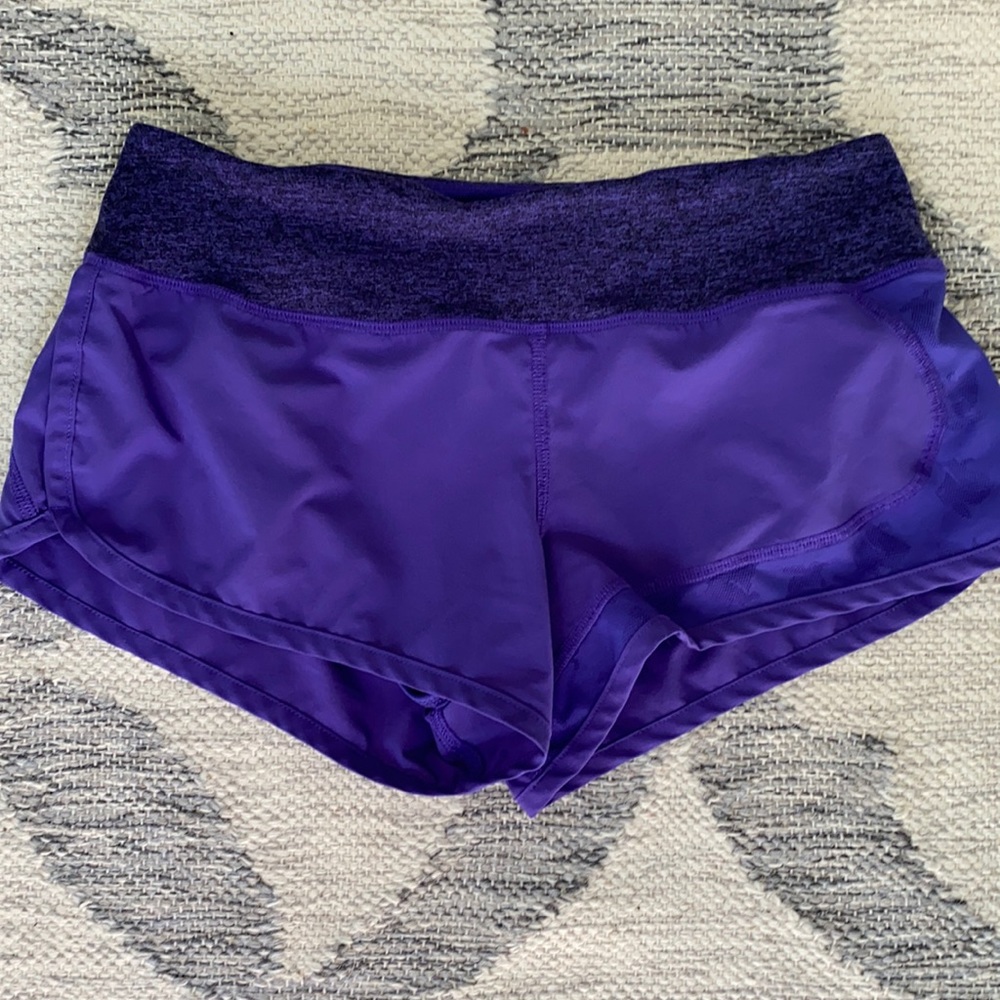 Rabbit Running Catch Me If You Can shorts. Size S